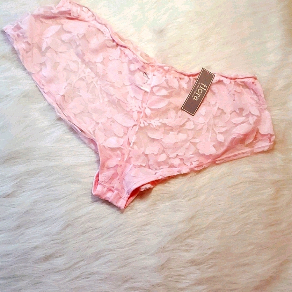 NWT Pink Lace shorts by Flora